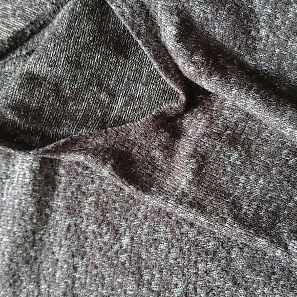 🍁2 for 20! Pink rose cold shoulder top - Picture 4 of 5